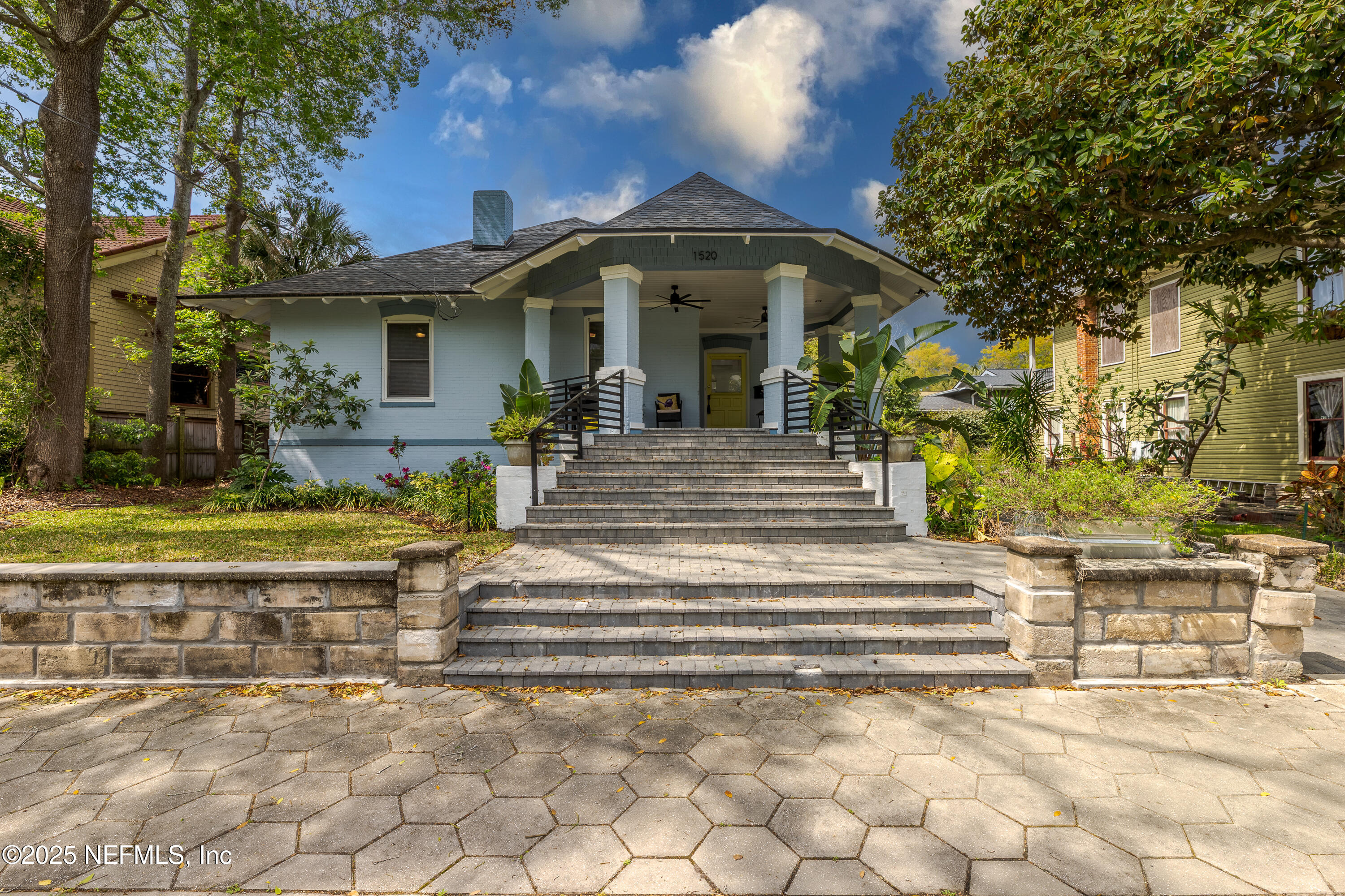 1520 OSCEOLA Street