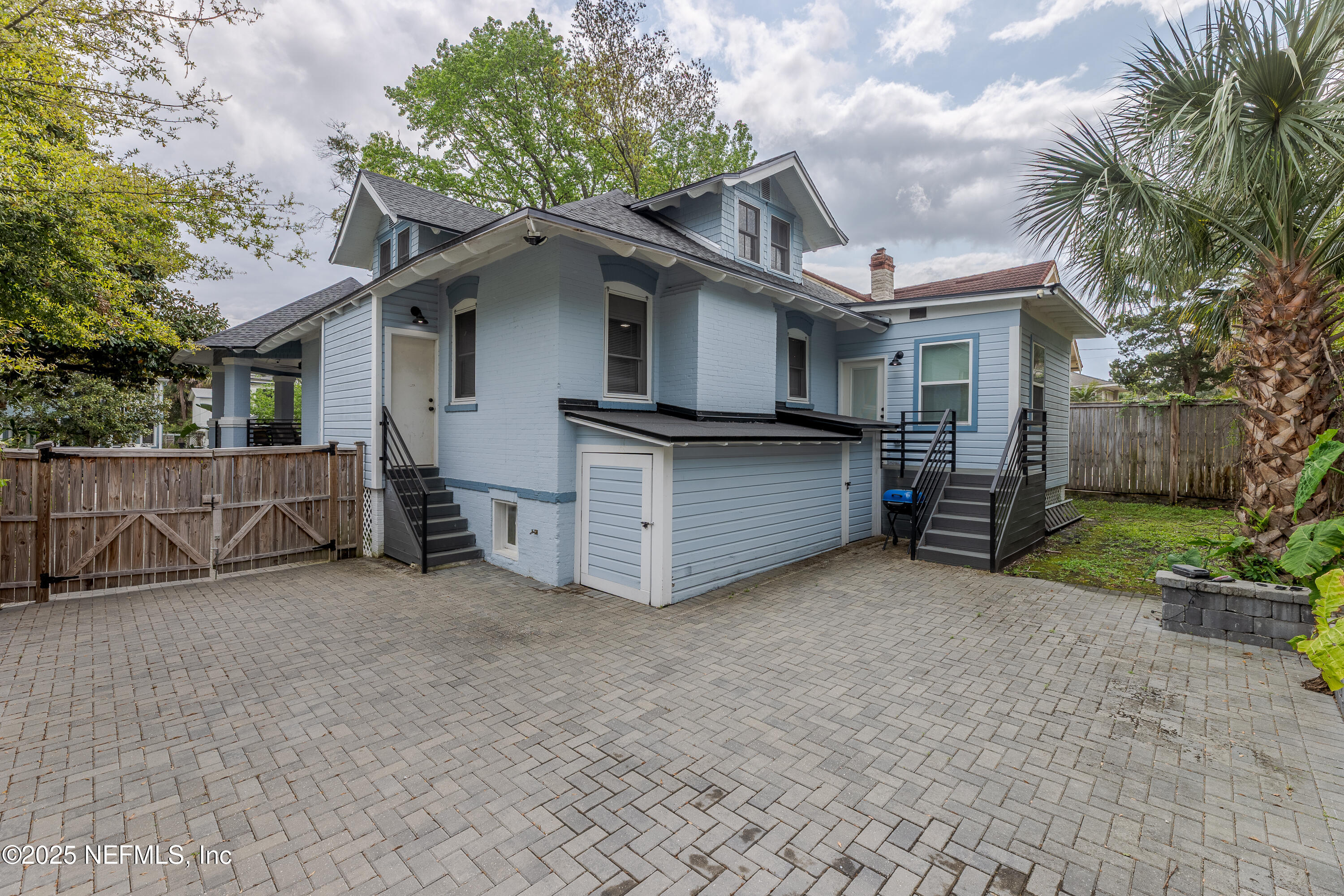 1520 OSCEOLA Street