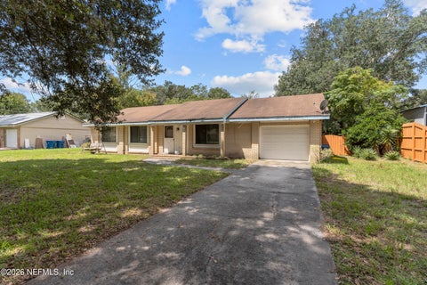Photo of 13606 LANIER Road, Jacksonville, FL 32226 (MLS # 2163879)