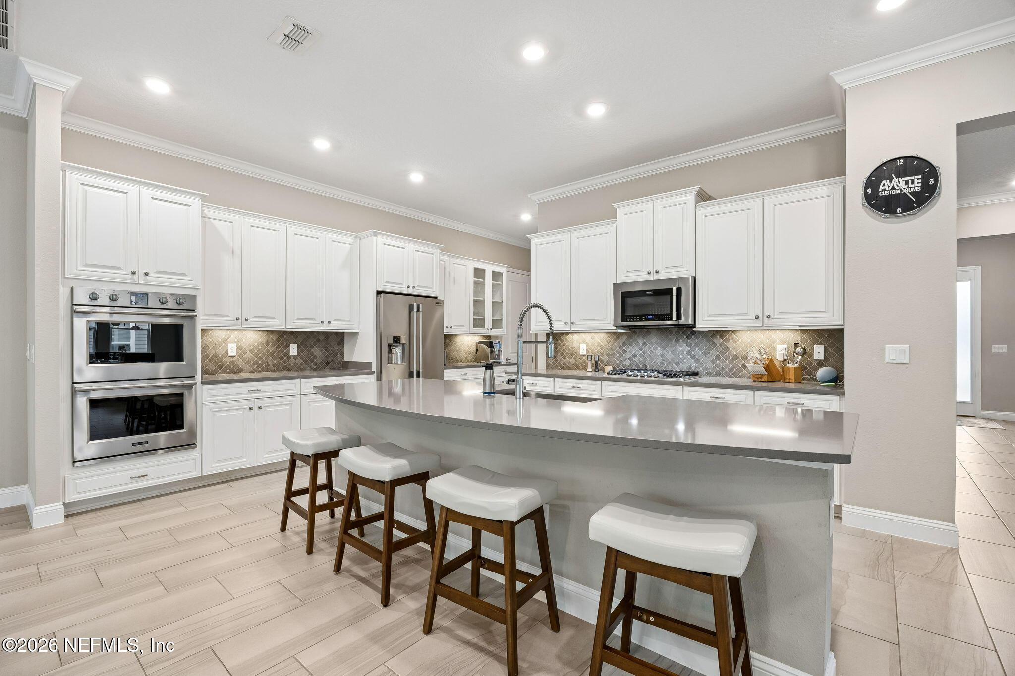 323 ASPINWALL Parkway
