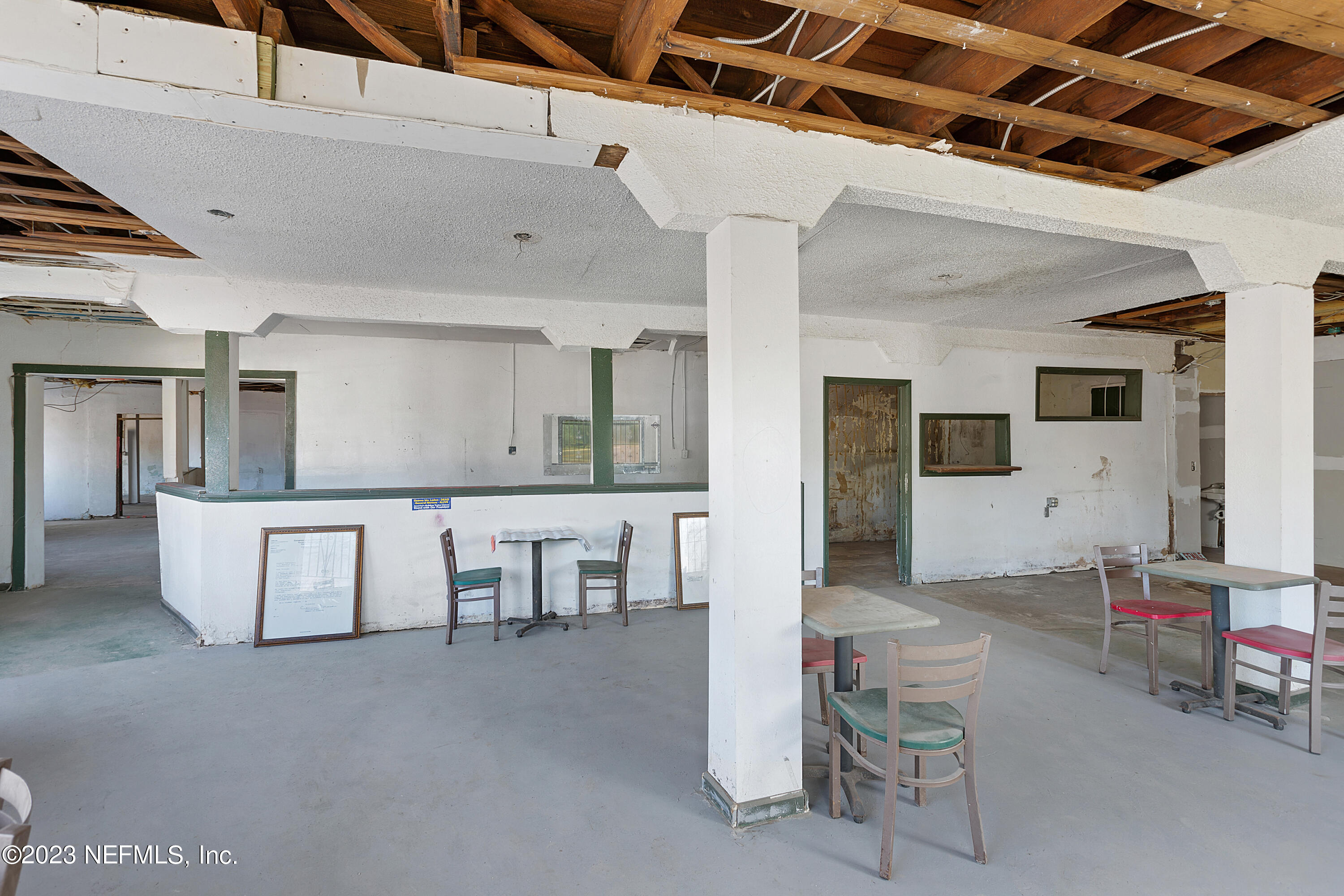 3101 MONCRIEF Road
