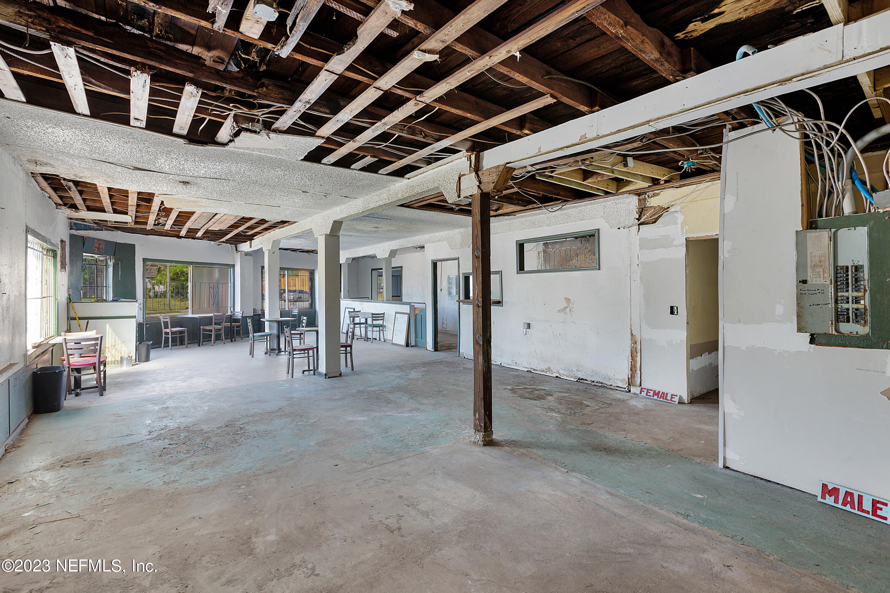 3101 MONCRIEF Road
