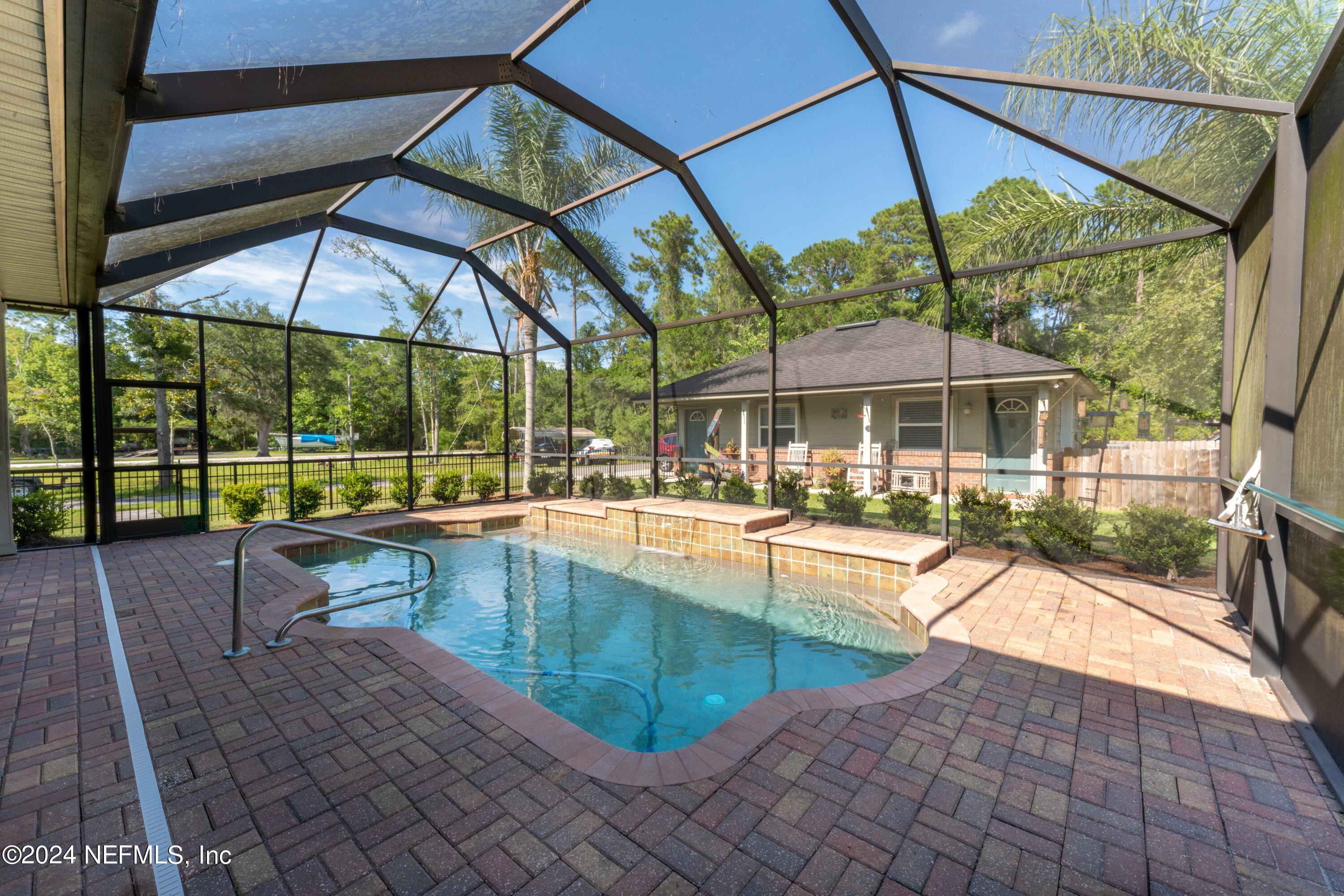 Fleming Island, FL home for sale located at 1554 ISLAND BREEZE Point, Fleming Island, FL 32003