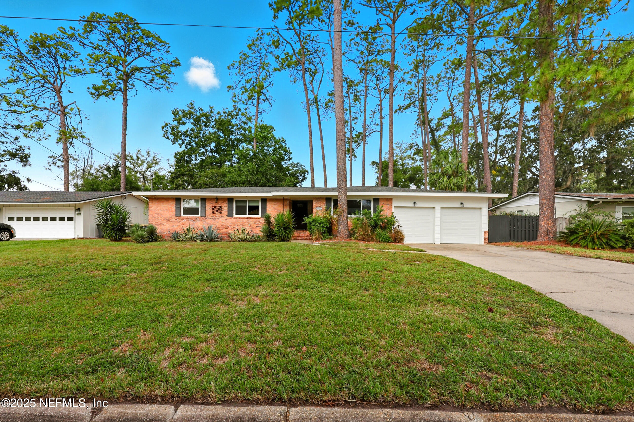 7024 ANDALUSIA Avenue