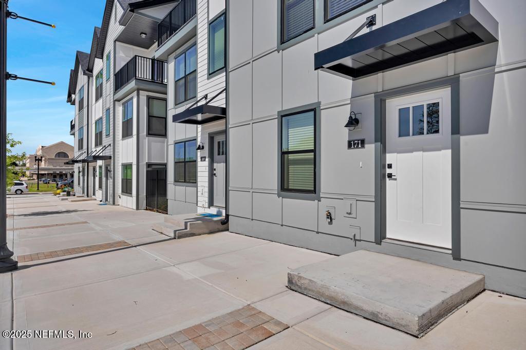 171 BARSTOW Place LOT 71