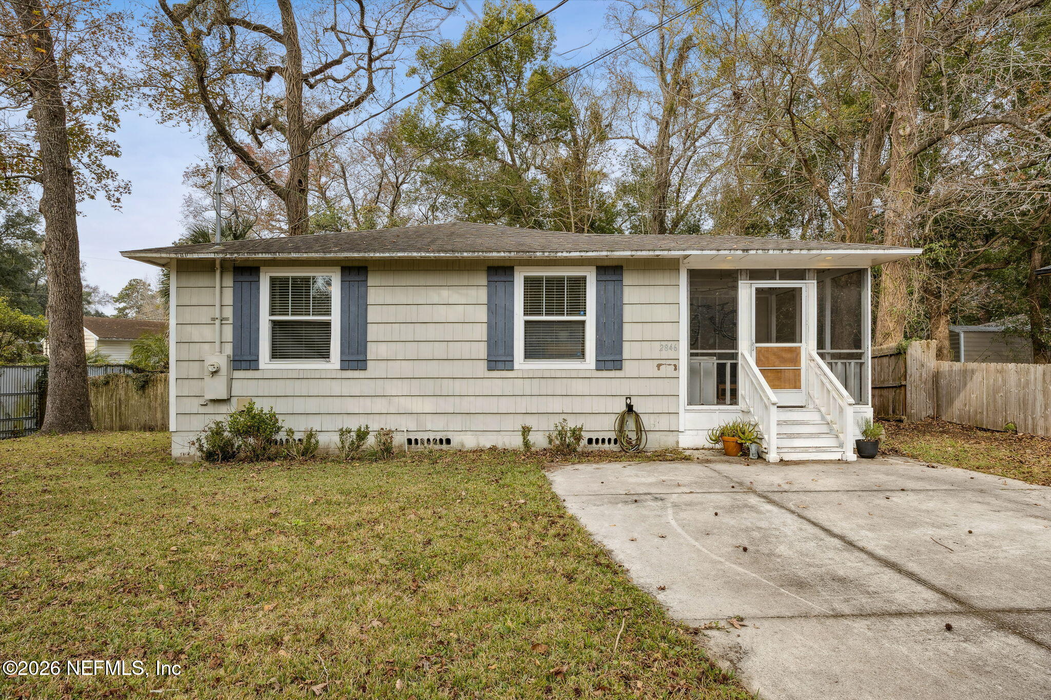 2846 CHEROKEE Circle W