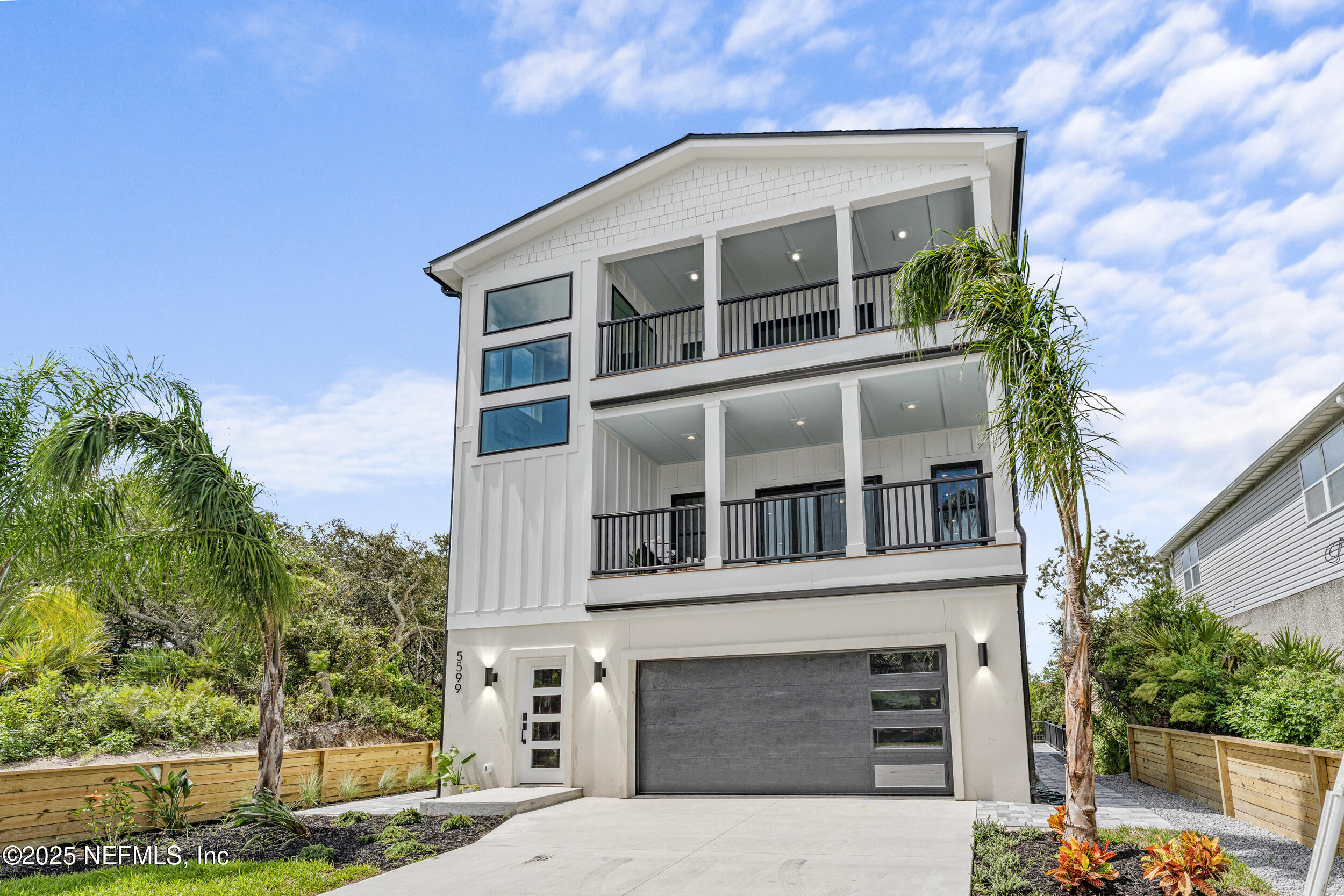 5599 PELICAN Way