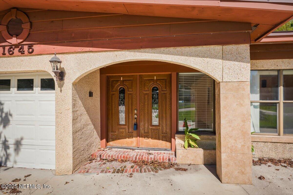 1645 FOREST HILLS Road