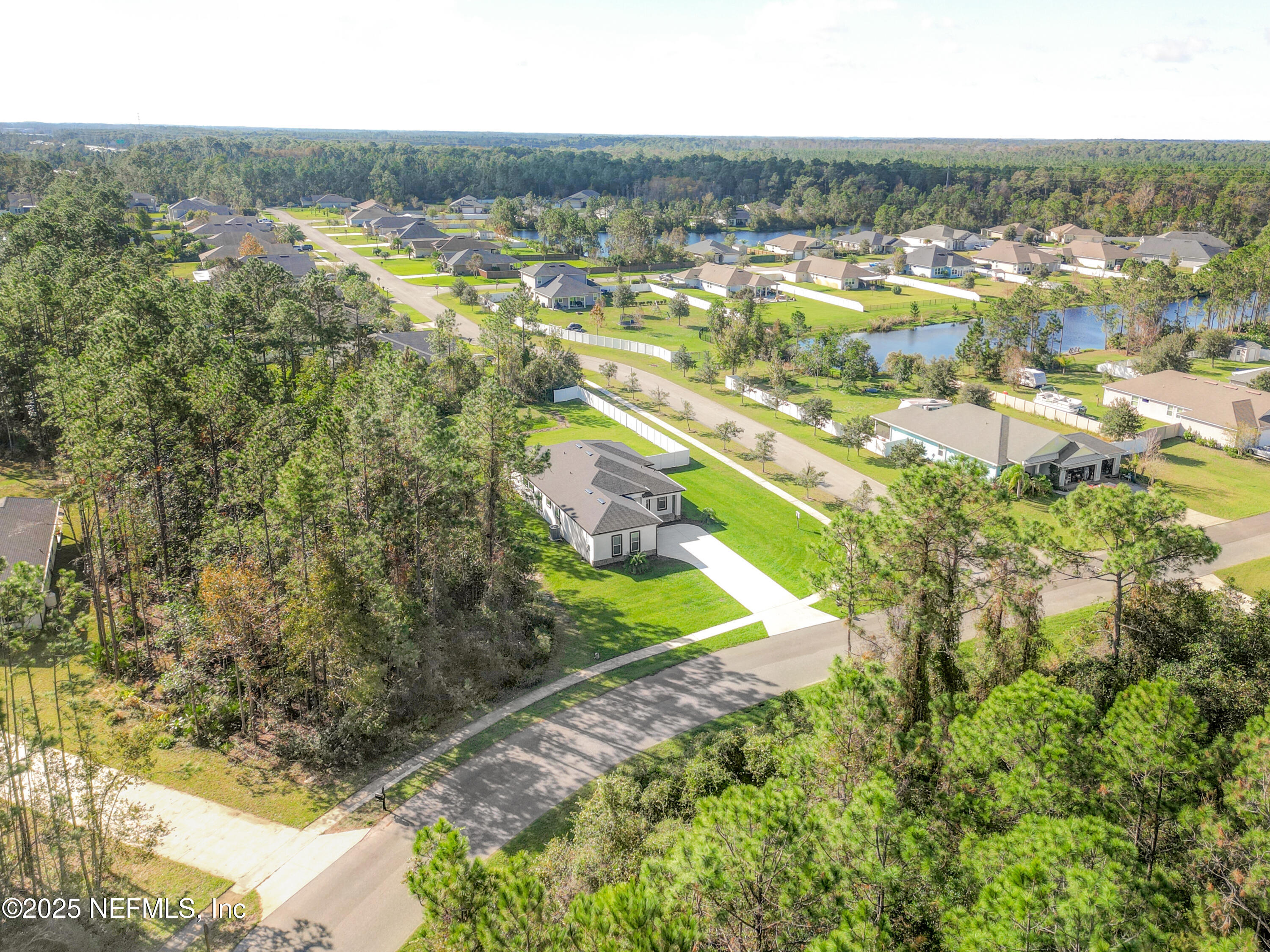212 N PRAIRIE LAKES Drive