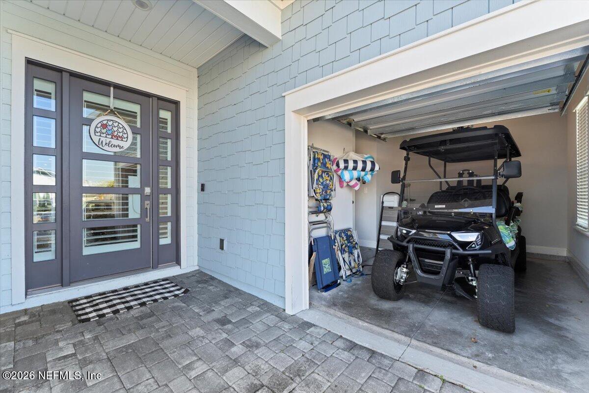 32 WATERLINE Drive
