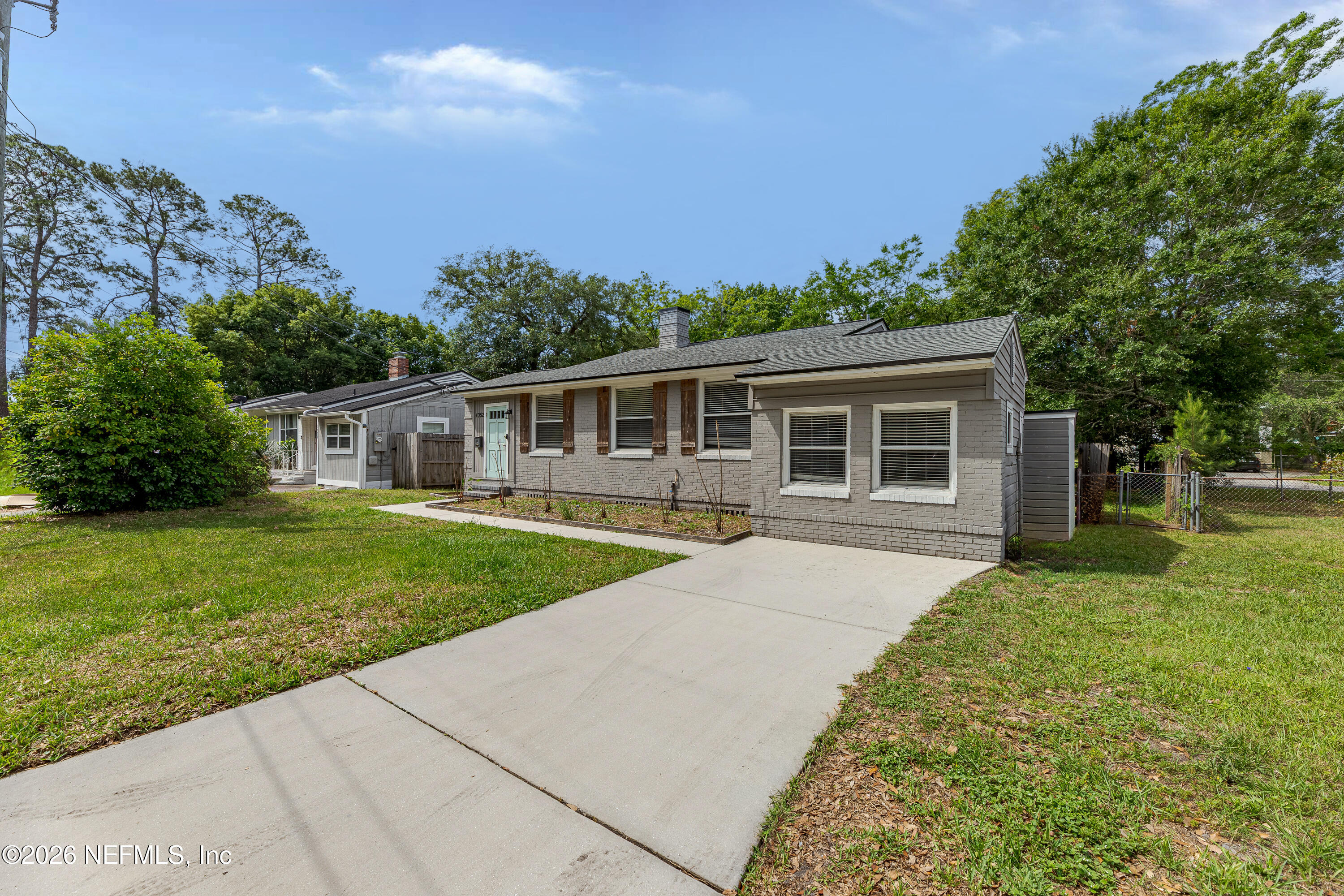 1052 WILLIS Drive