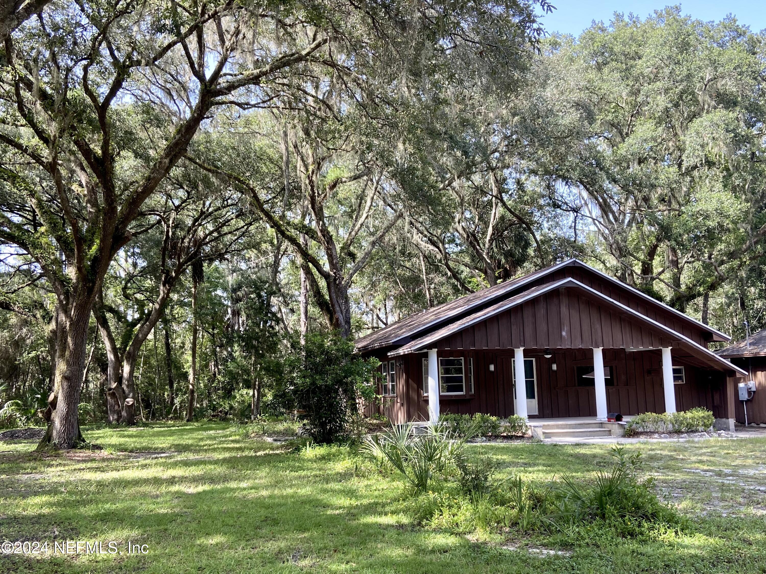 Micanopy, FL home for sale located at 16515 SE County Rd 225, Micanopy, FL 32667
