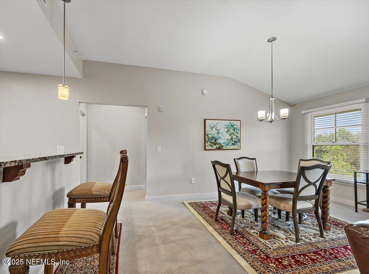 945 REGISTRY Boulevard 302