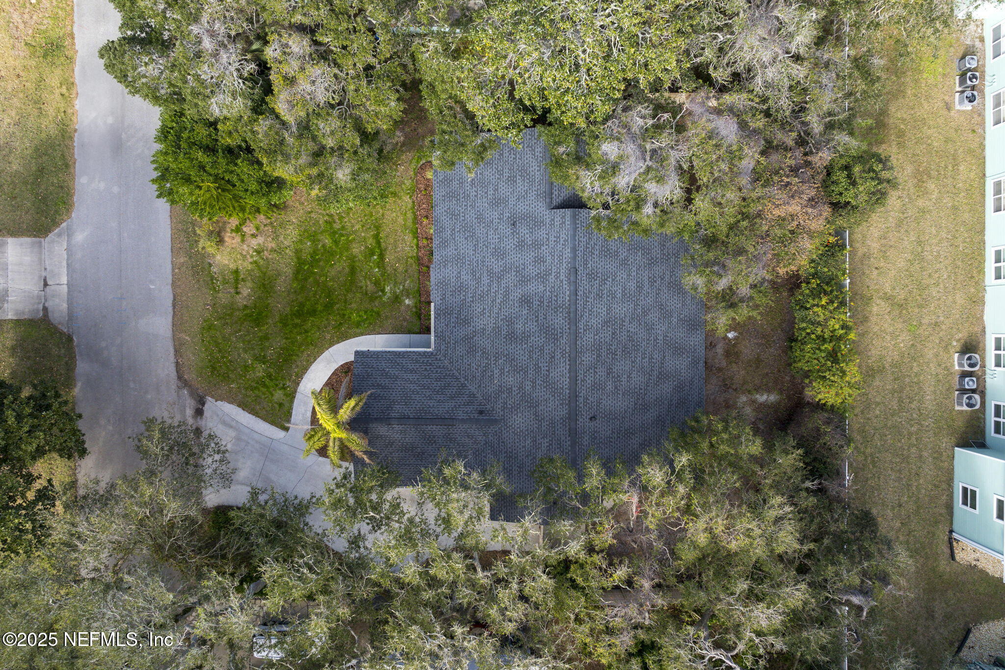 42 LEE Drive