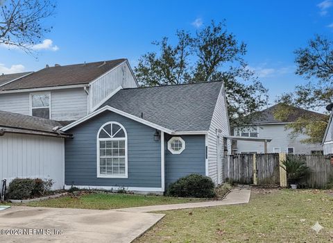 Photo of 12040 COBBLEWOOD Lane N, Jacksonville, FL 32225 (MLS # 2130042)