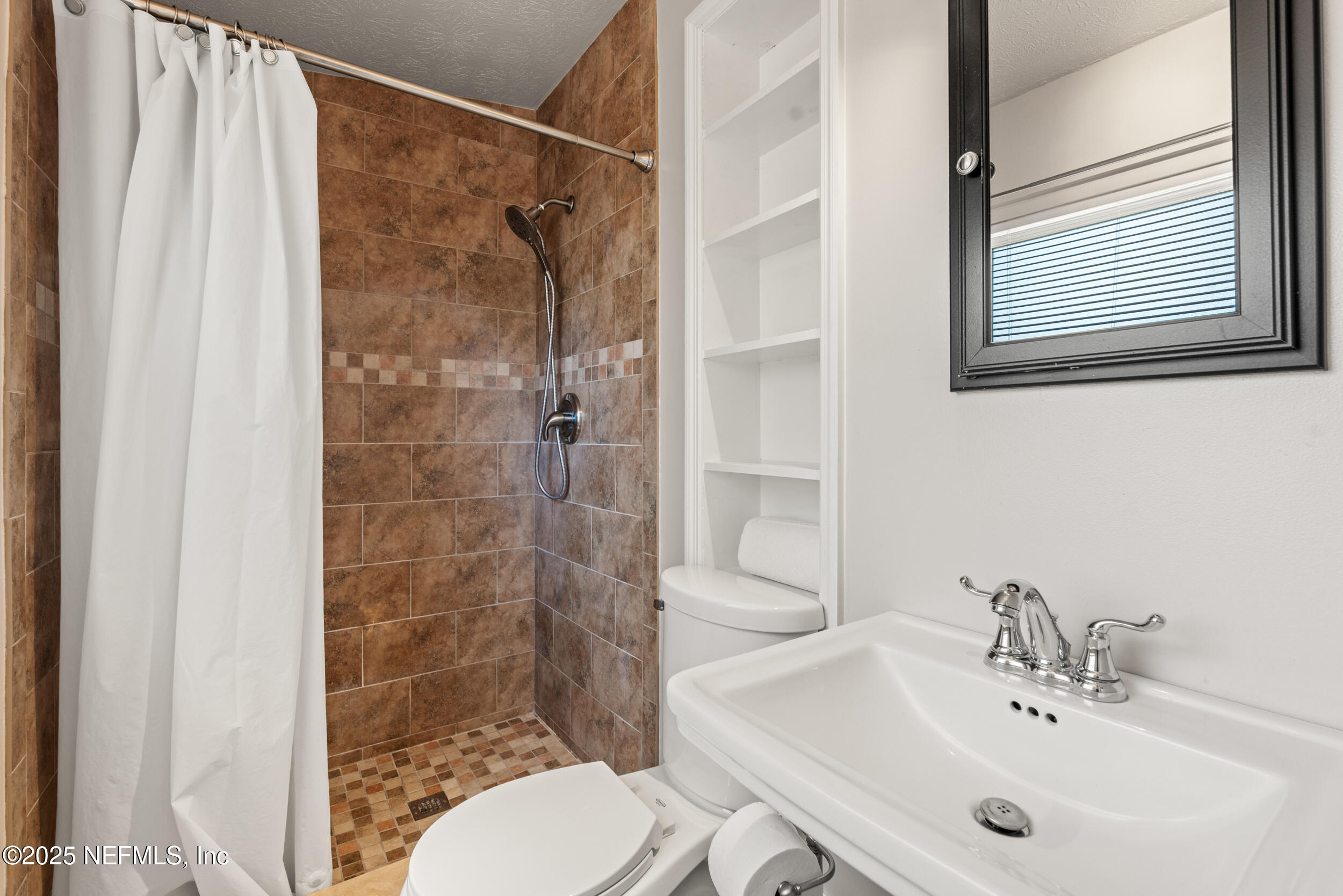 11212 AMERICANA Lane