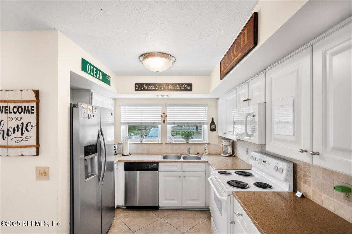 1717 2ND Street S