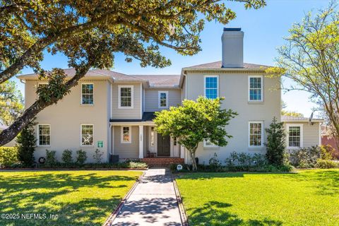 1052 HOLLY Lane Jacksonville FL 32207
