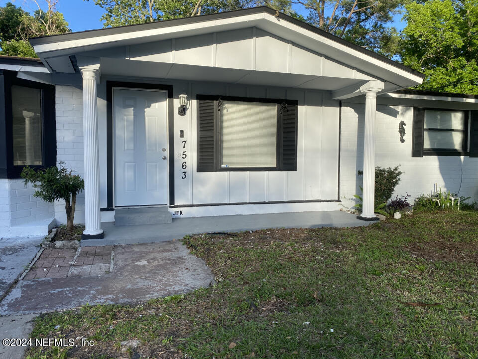 Jacksonville, FL home for sale located at 7563 John F Kennedy Drive E, Jacksonville, FL 32219