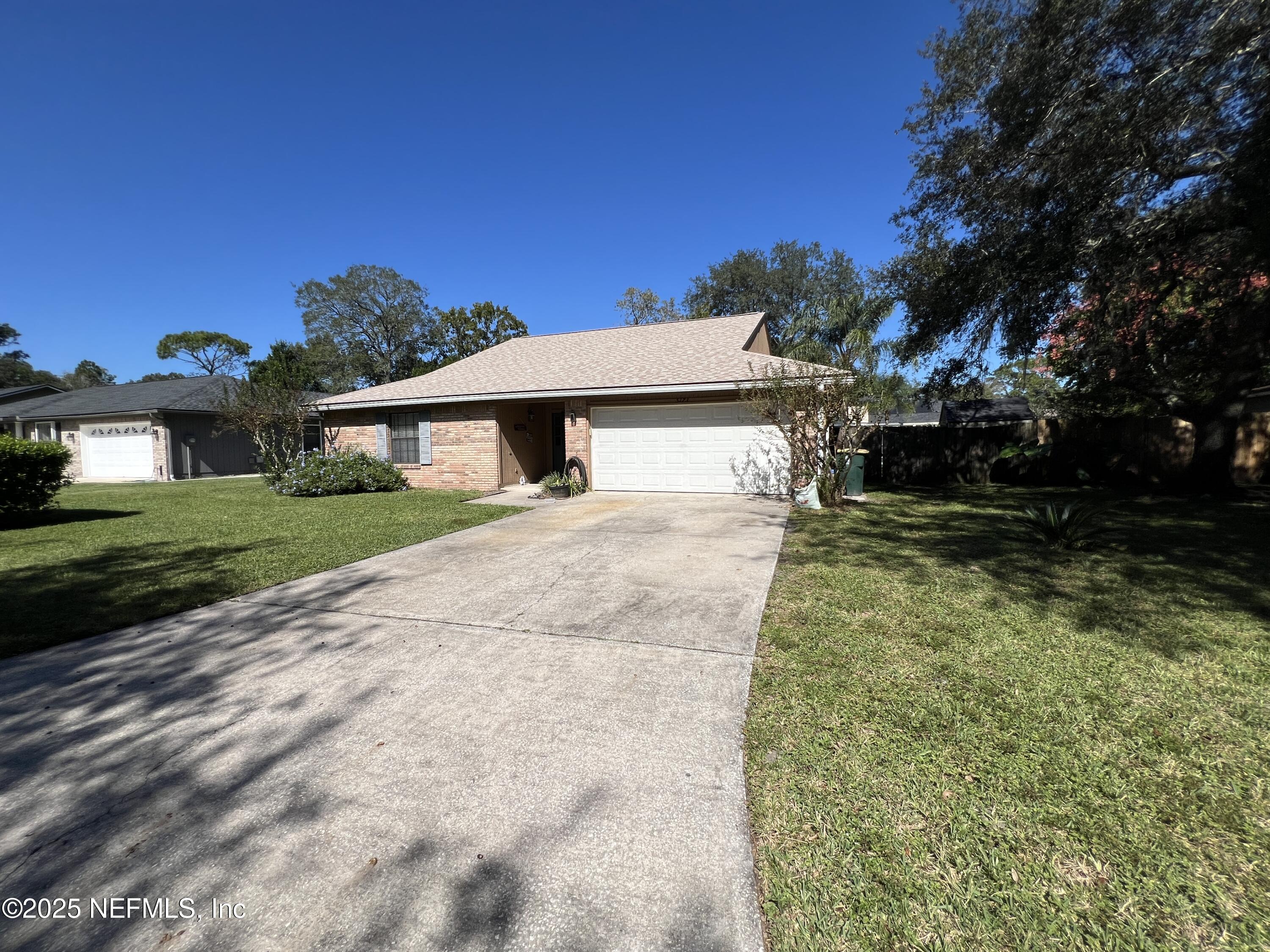 5173 BREEZEWAY Court