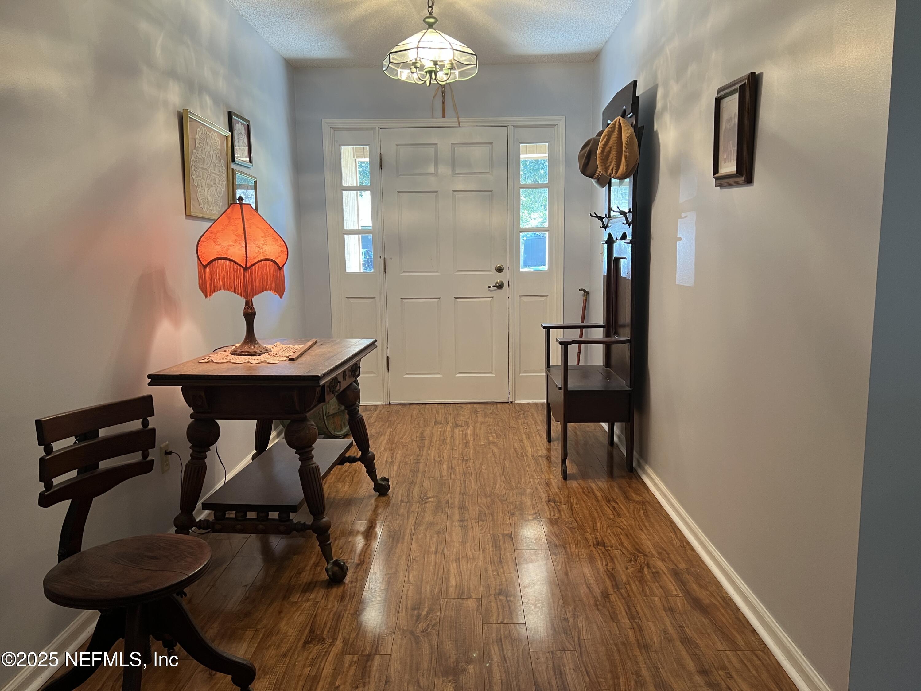 5173 BREEZEWAY Court