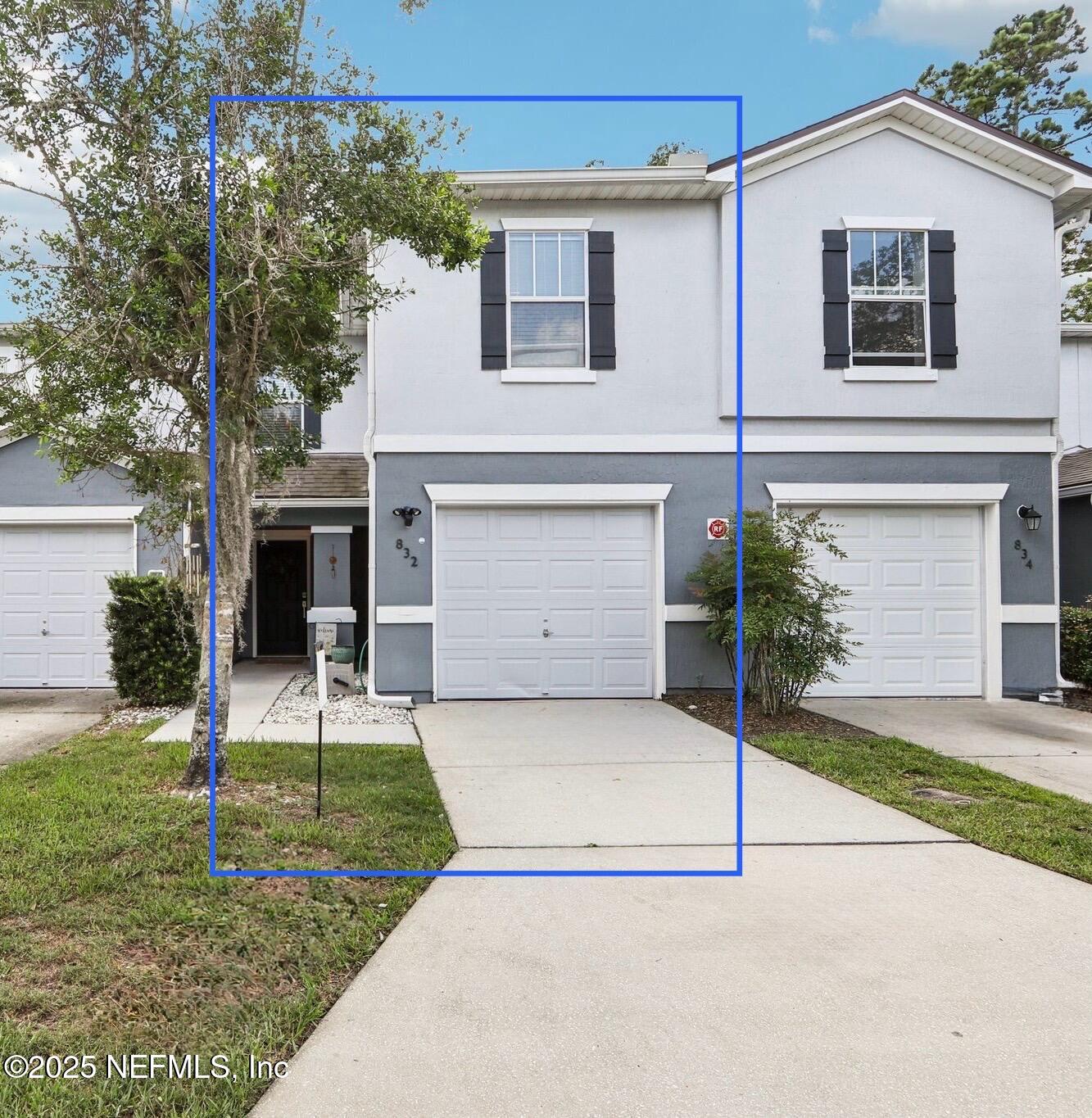 832 BLACK CHERRY Drive S