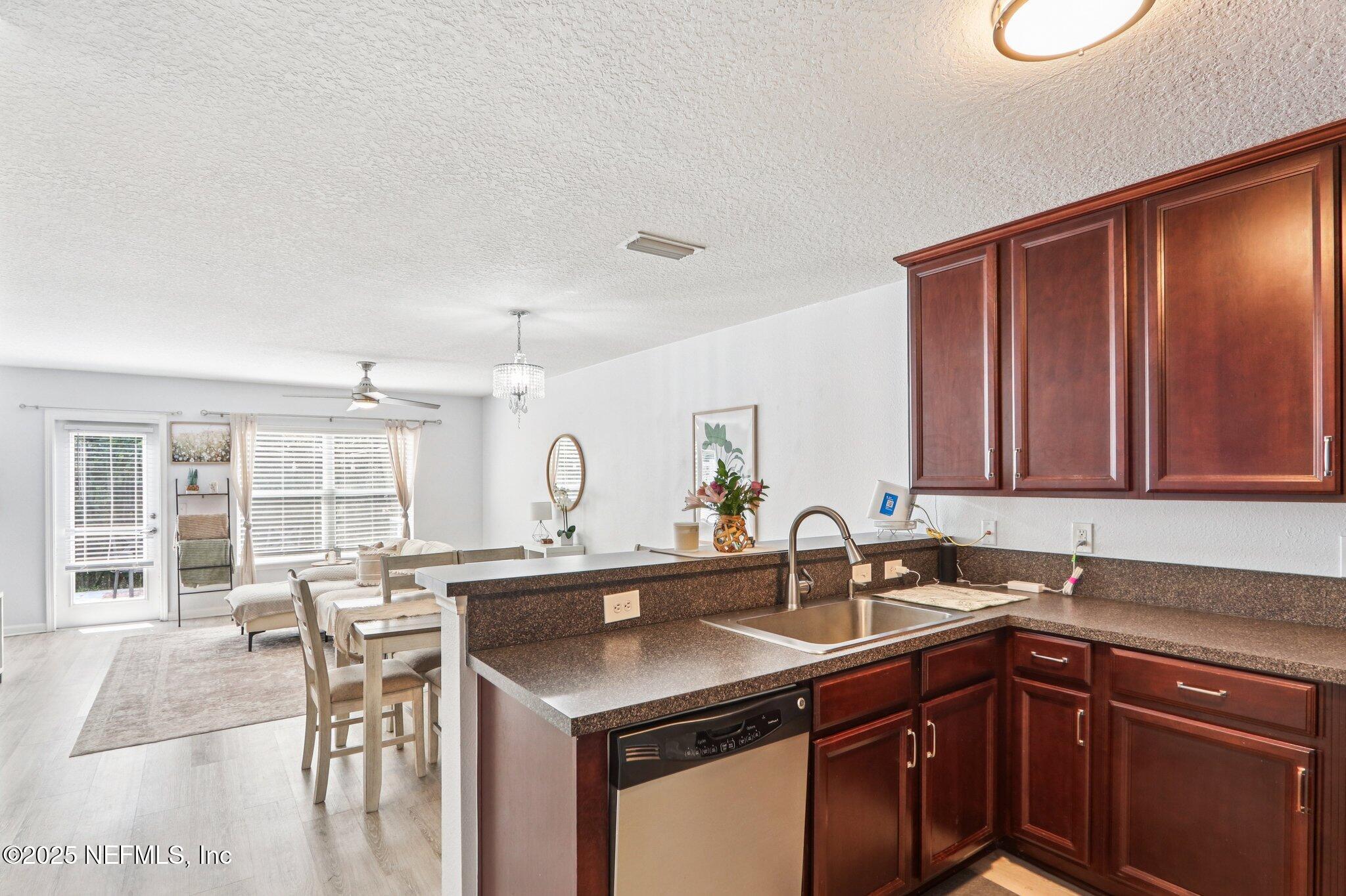 832 BLACK CHERRY Drive S