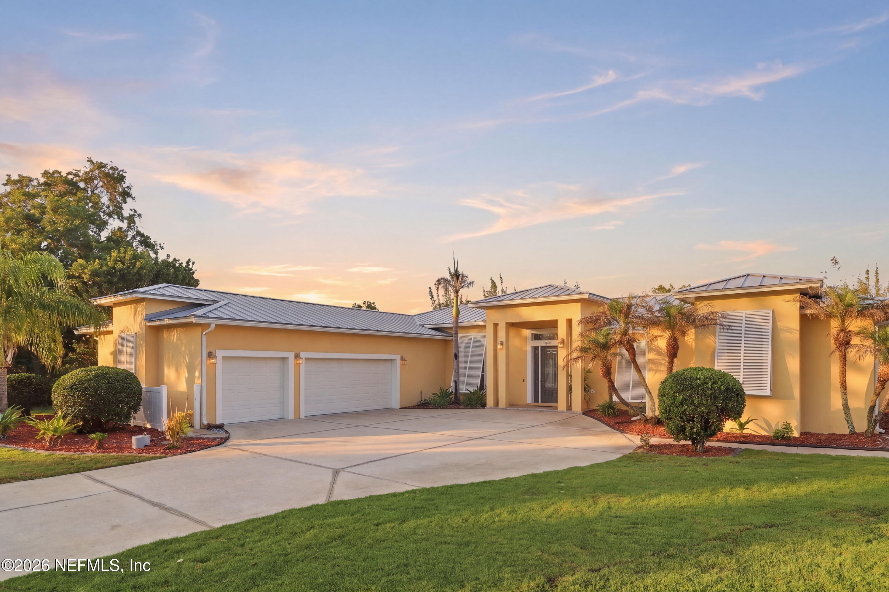 11685 WOODSIDE Lane