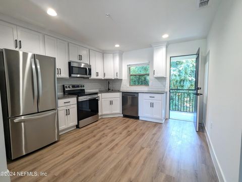 Photo of 1900 DANESE Court, Jacksonville, FL 32207 (MLS # 2129238)