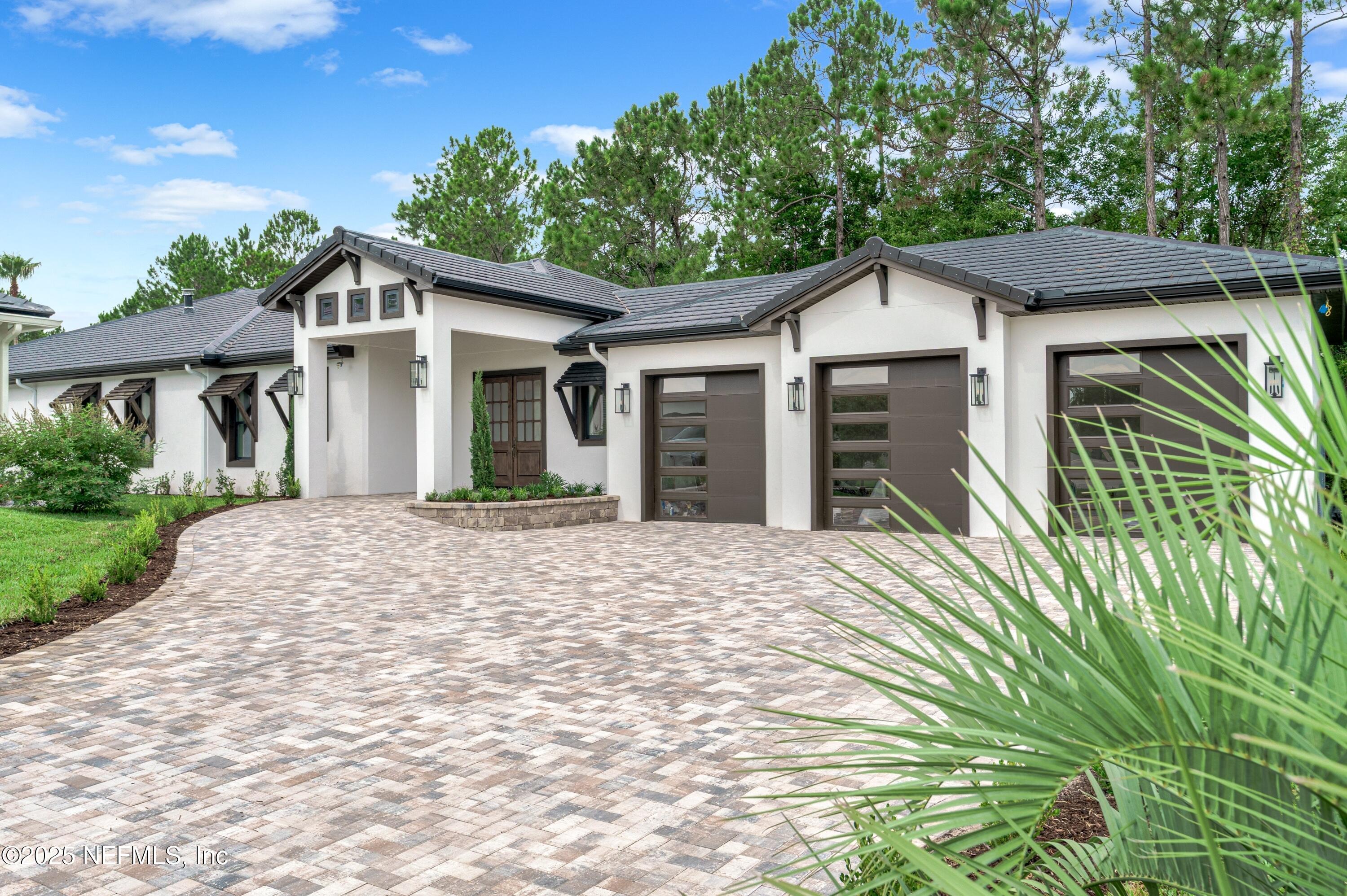 404 LACOSTA VILLA Court