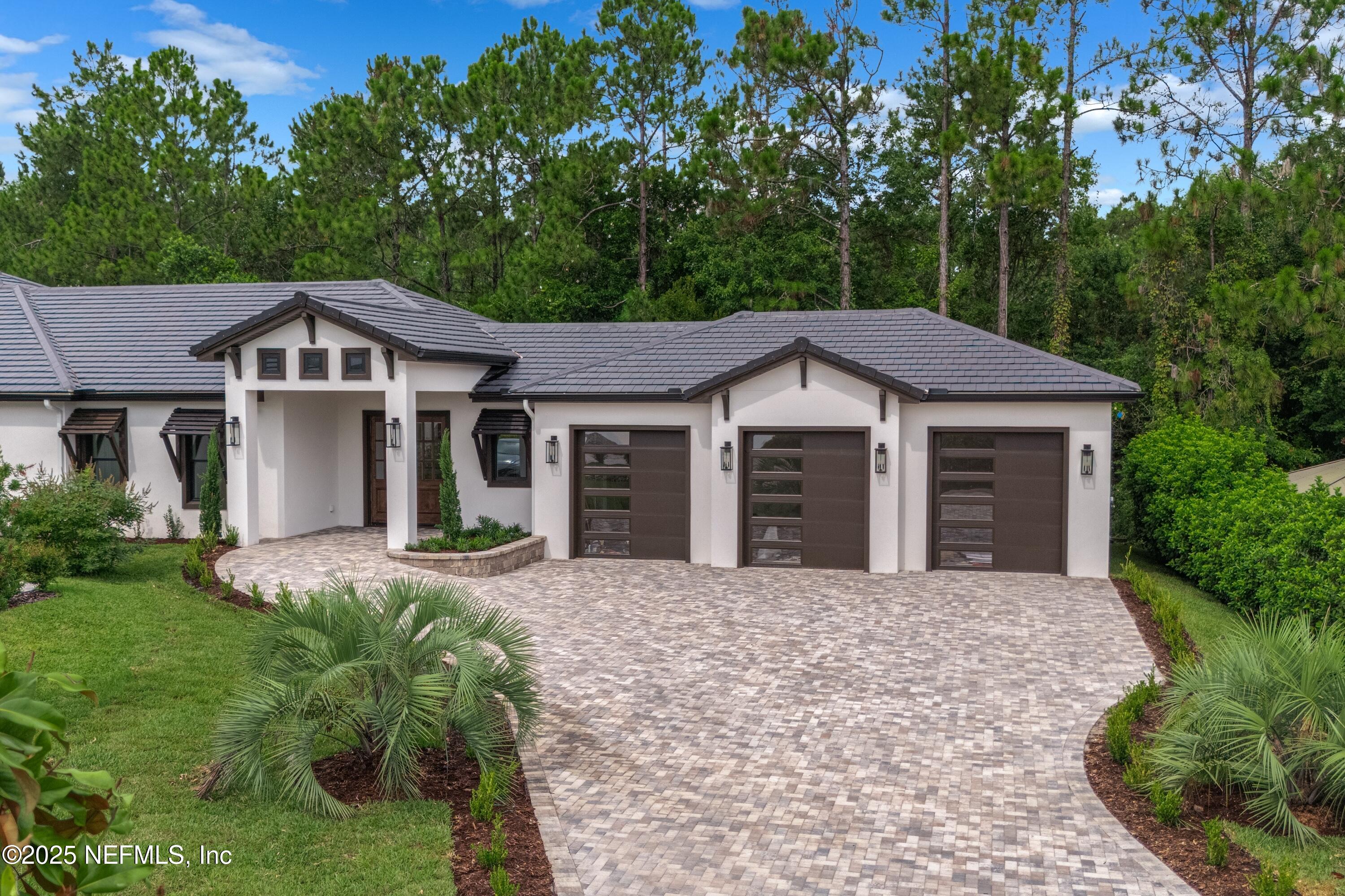 404 LACOSTA VILLA Court