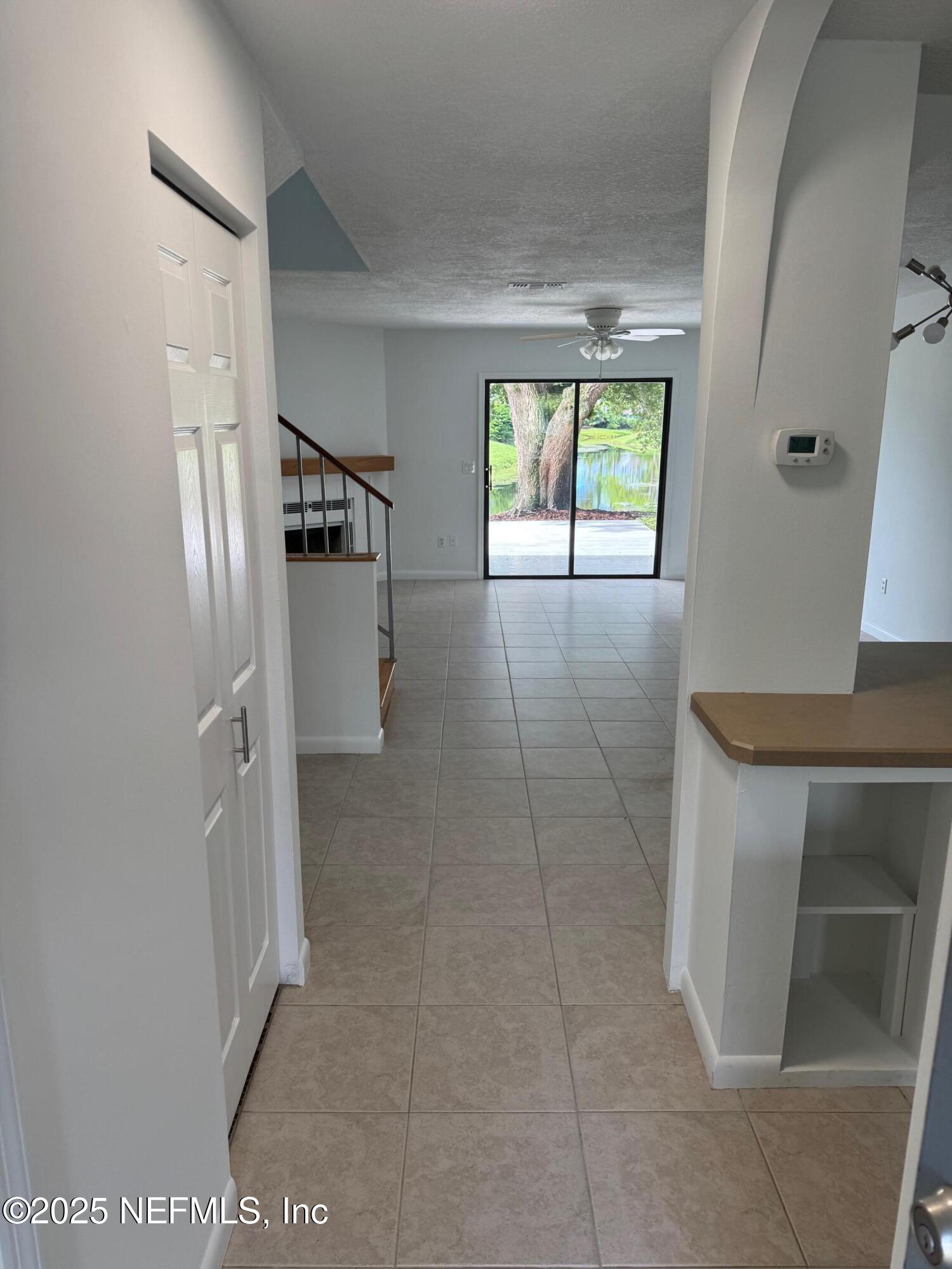 1014 SEA HAWK Drive E