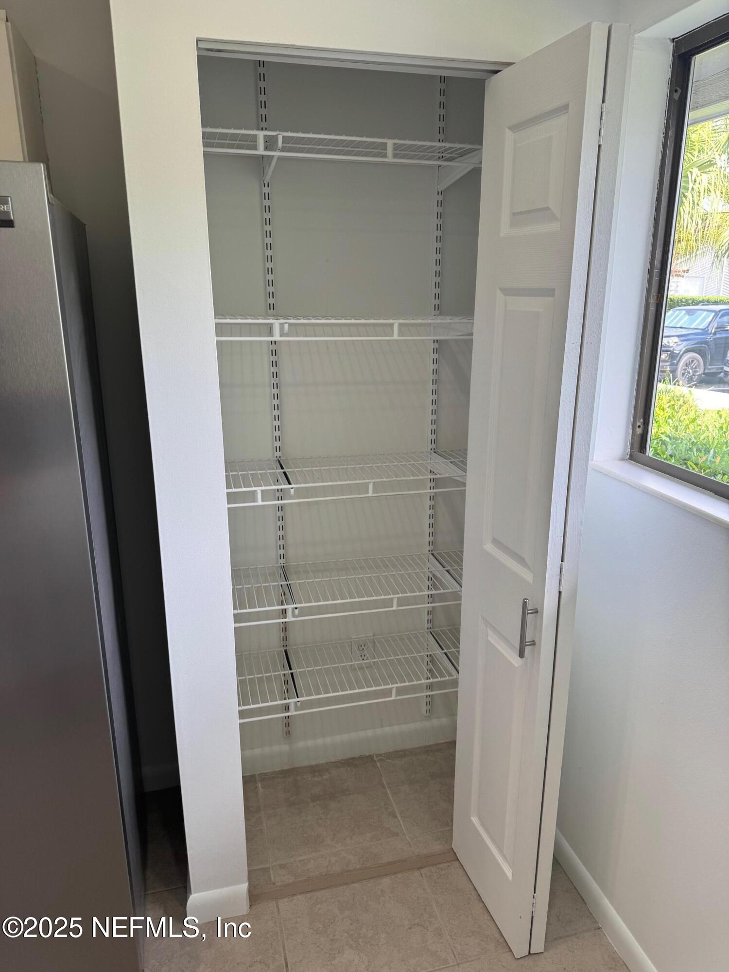 1014 SEA HAWK Drive E