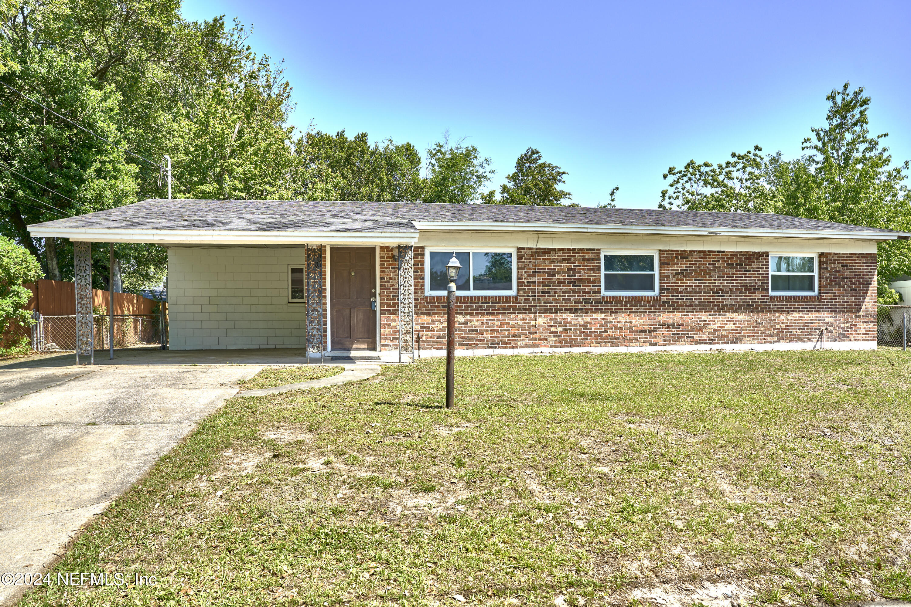 Jacksonville, FL home for sale located at 7971 Triumph Lane, Jacksonville, FL 32244