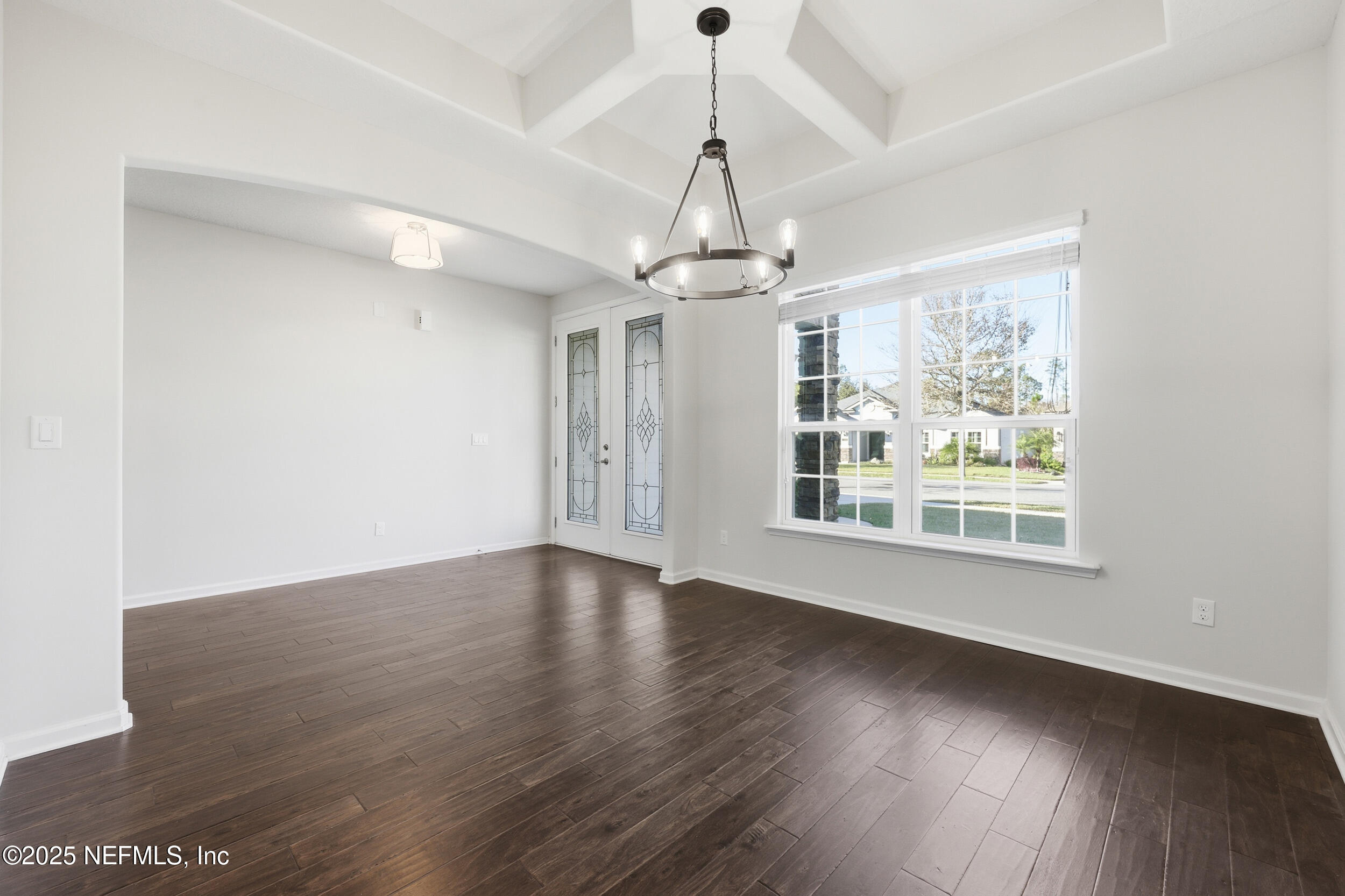 162 QUEENSLAND Circle