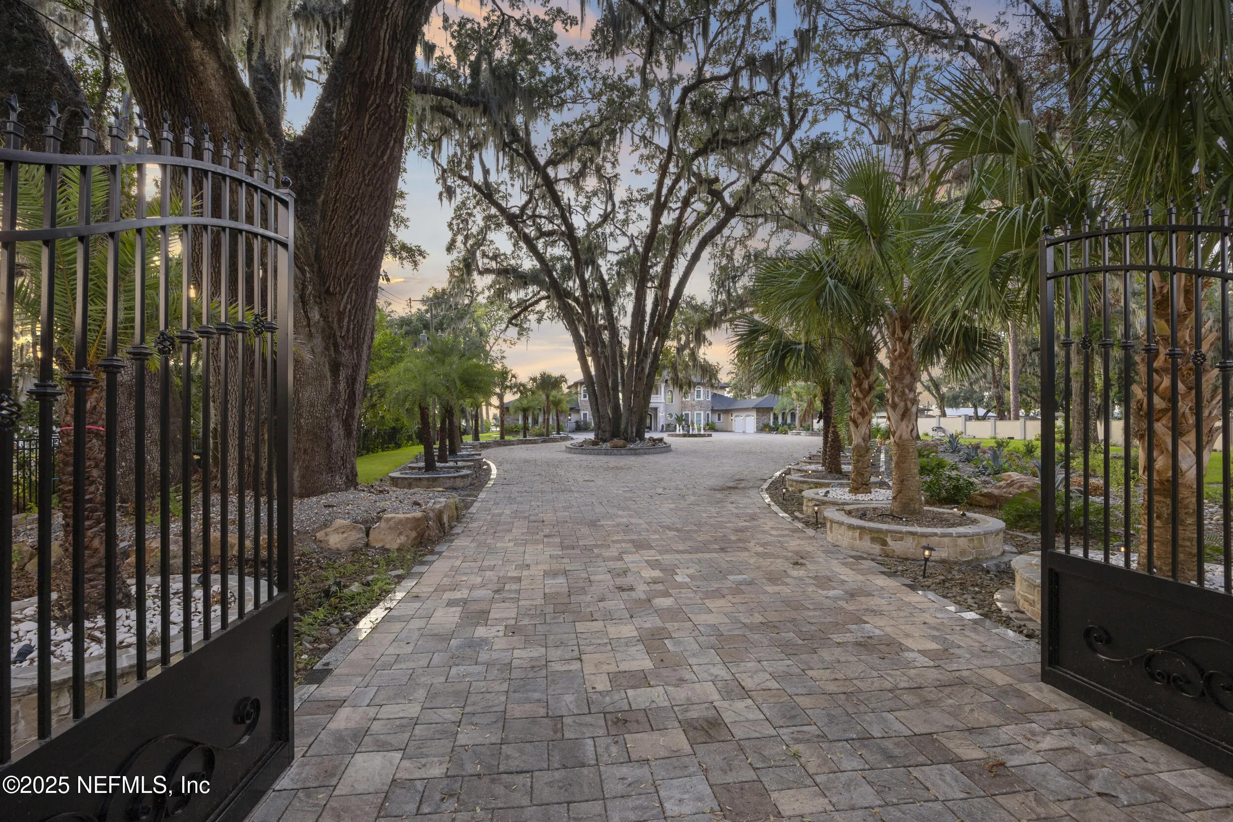 Jacksonville, Florida, 32223, United States, 7 Bedrooms Bedrooms, ,8 BathroomsBathrooms,Residential,Active,1953925