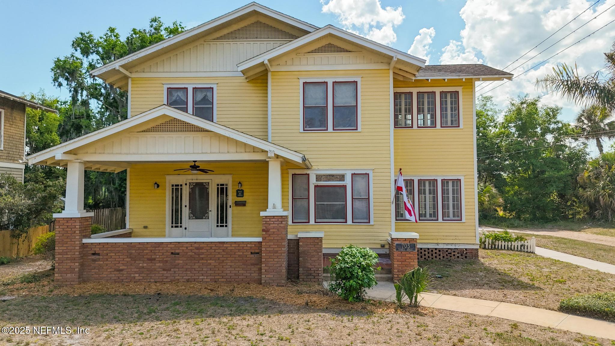 703 EMMETT Street