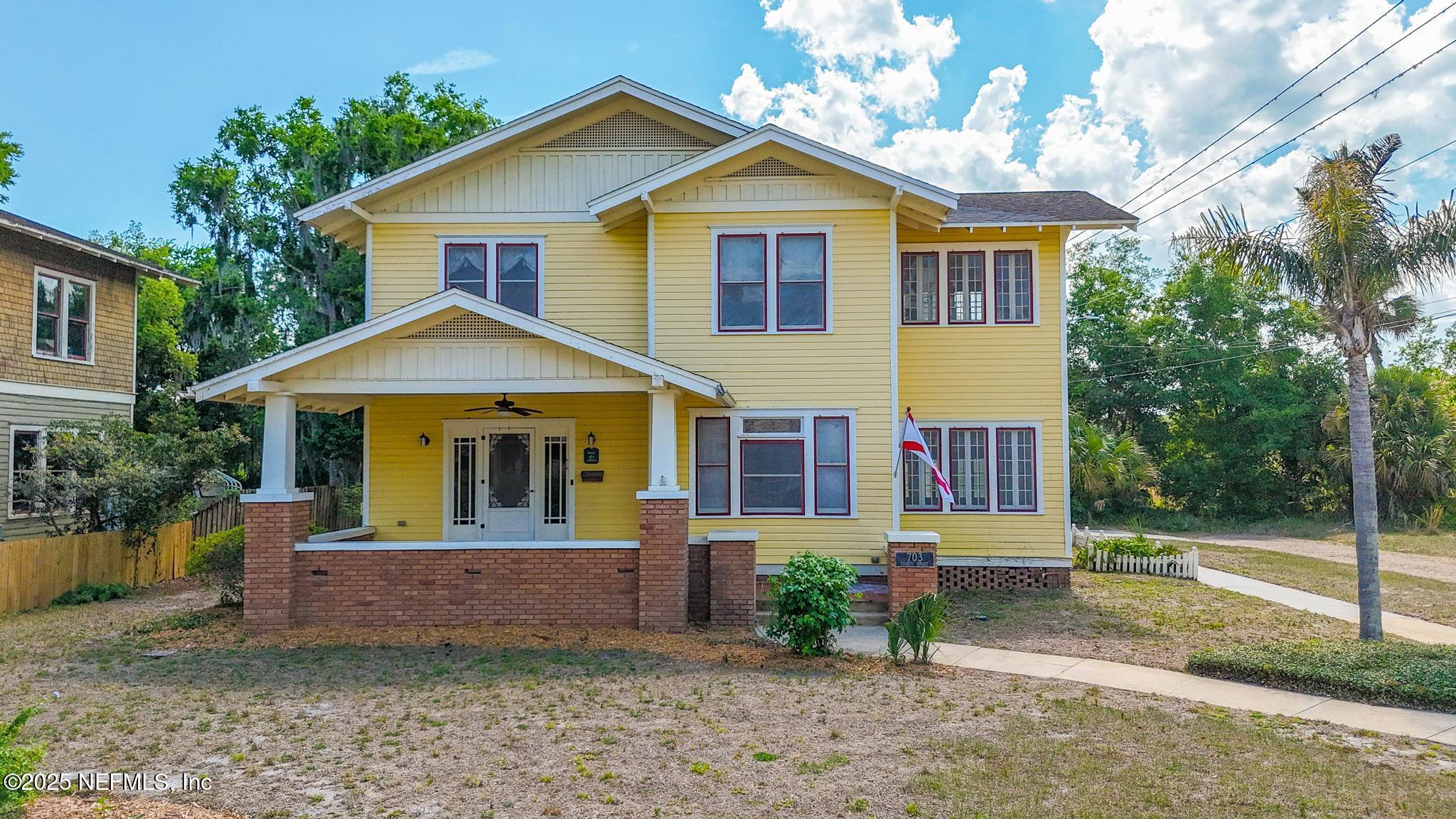 703 EMMETT Street