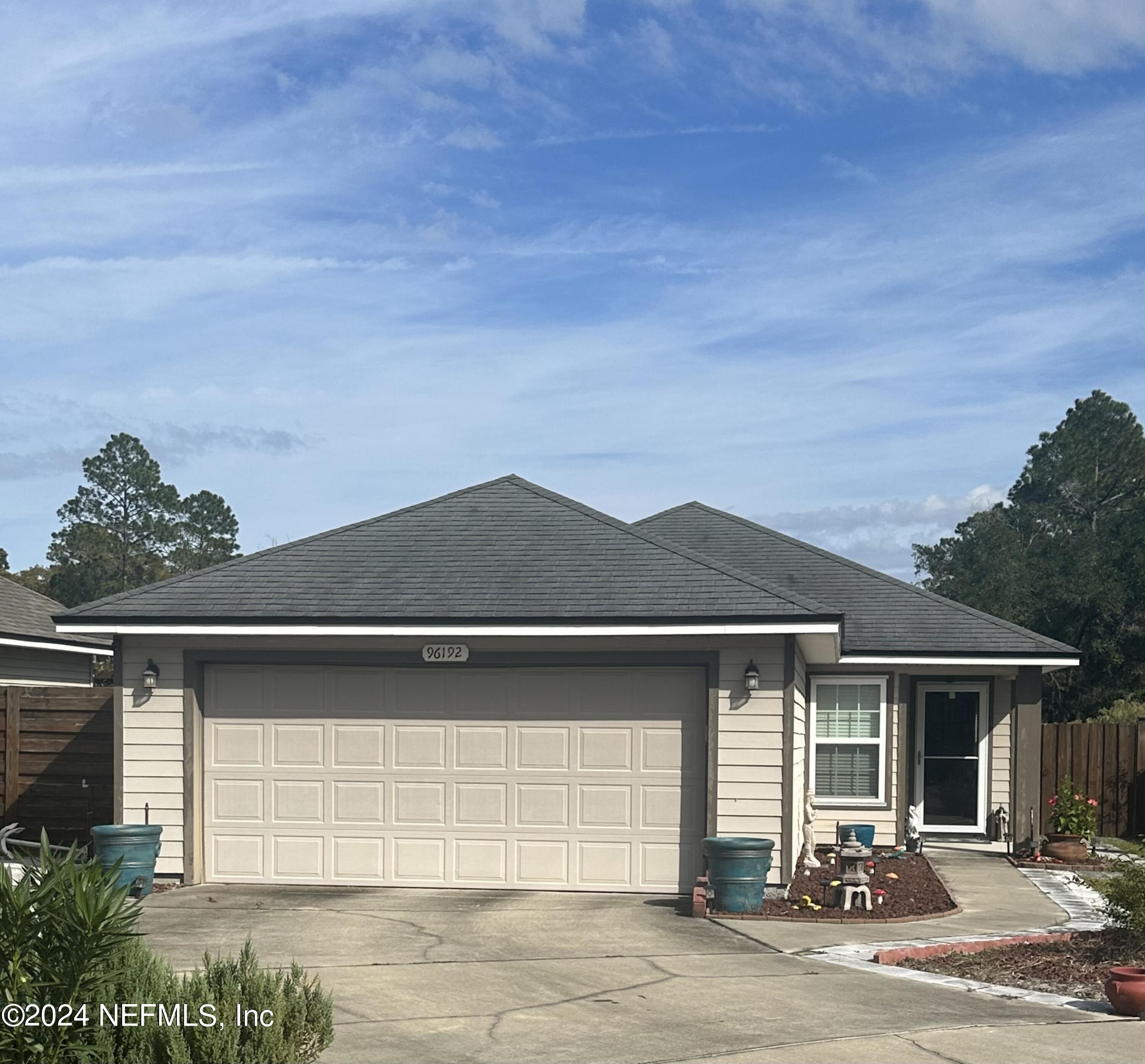 Yulee, FL home for sale located at 96192 Stoney Glen Court, Yulee, FL 32097