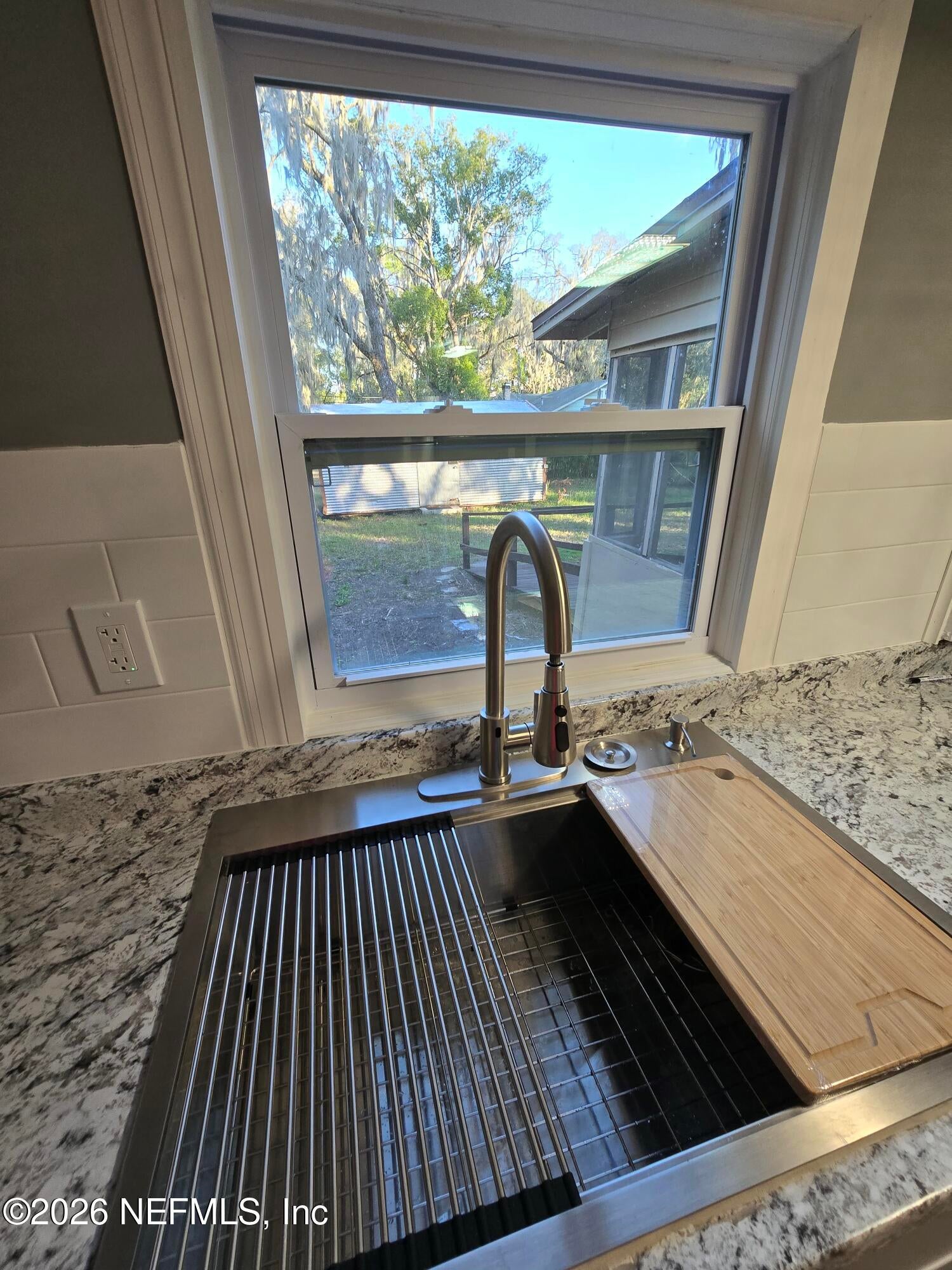 646 N CHURCH Street - Photo 3