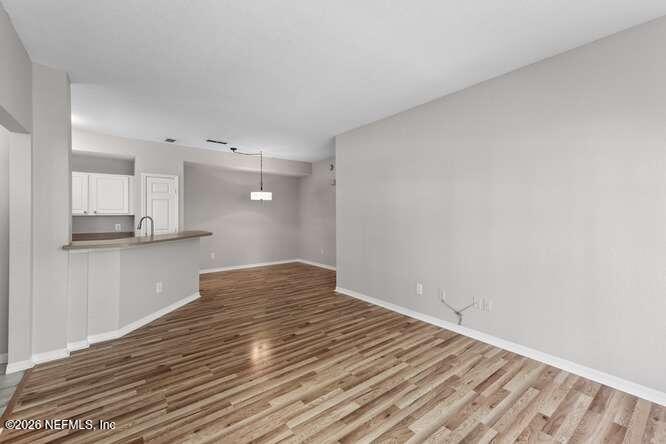 13703 RICHMOND PARK Drive N 3302