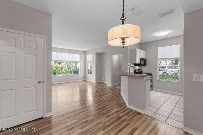 13703 RICHMOND PARK Drive N 3302