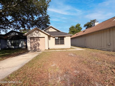 Photo of 2512 TOWNSQUARE Drive, Jacksonville, FL 32216 (MLS # 2144219)