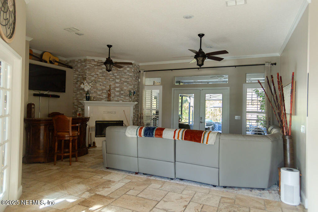 1220 CREEK BEND Road