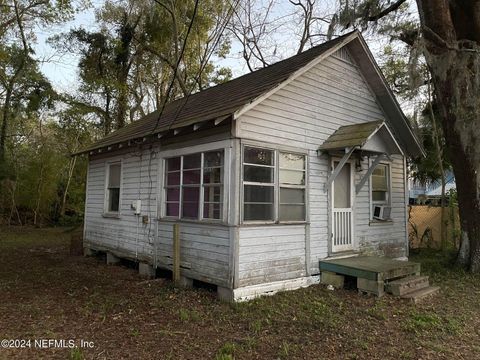 A home in Waldo