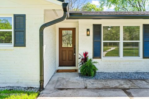 A home in Middleburg