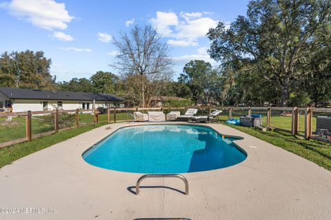 A home in Middleburg