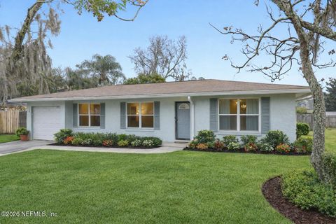 Photo of 11631 EAST RIDE Drive, Jacksonville, FL 32223 (MLS # 2129354)