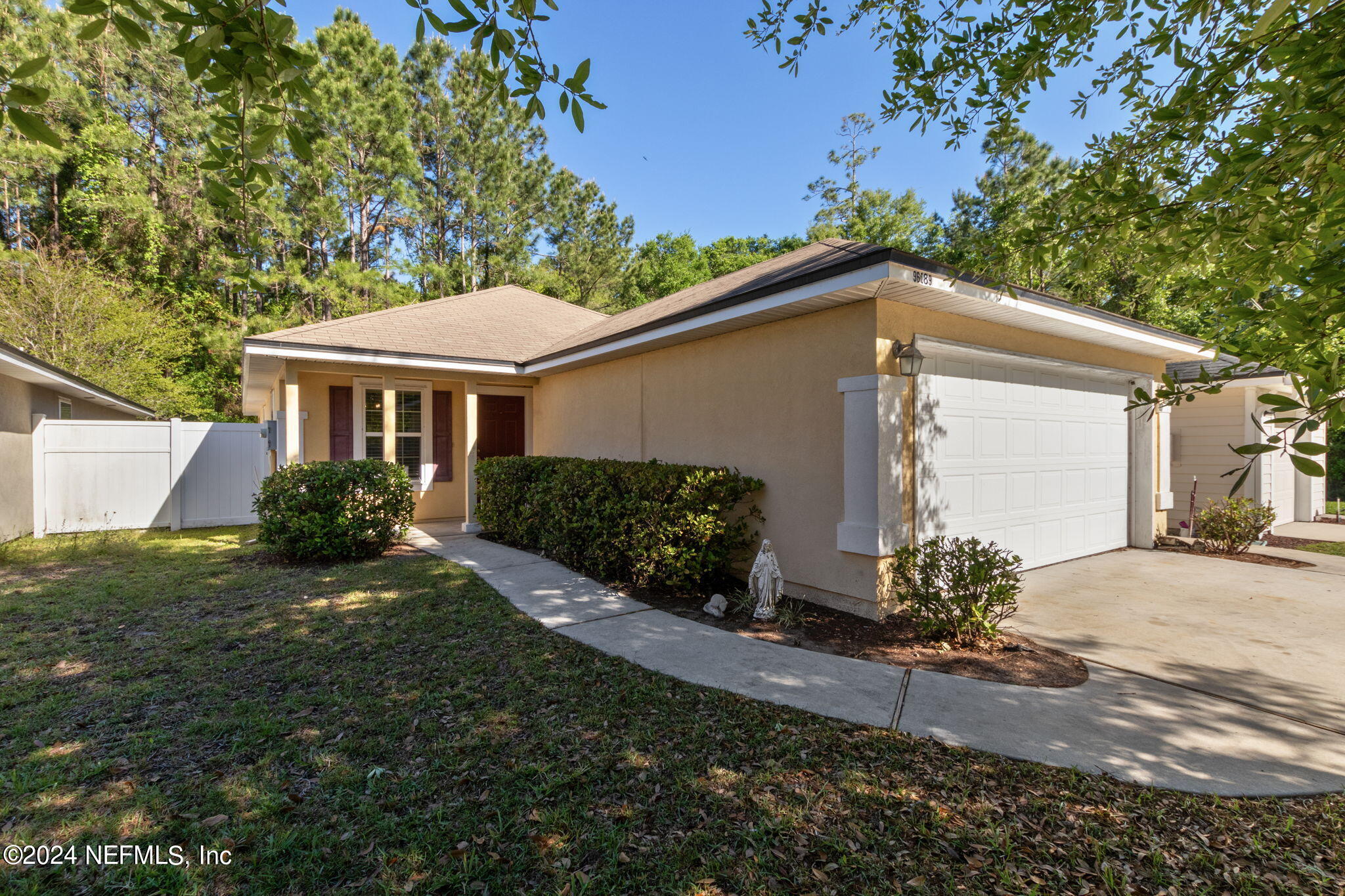 Yulee, FL home for sale located at 96089 Coral Reef Road, Yulee, FL 32097