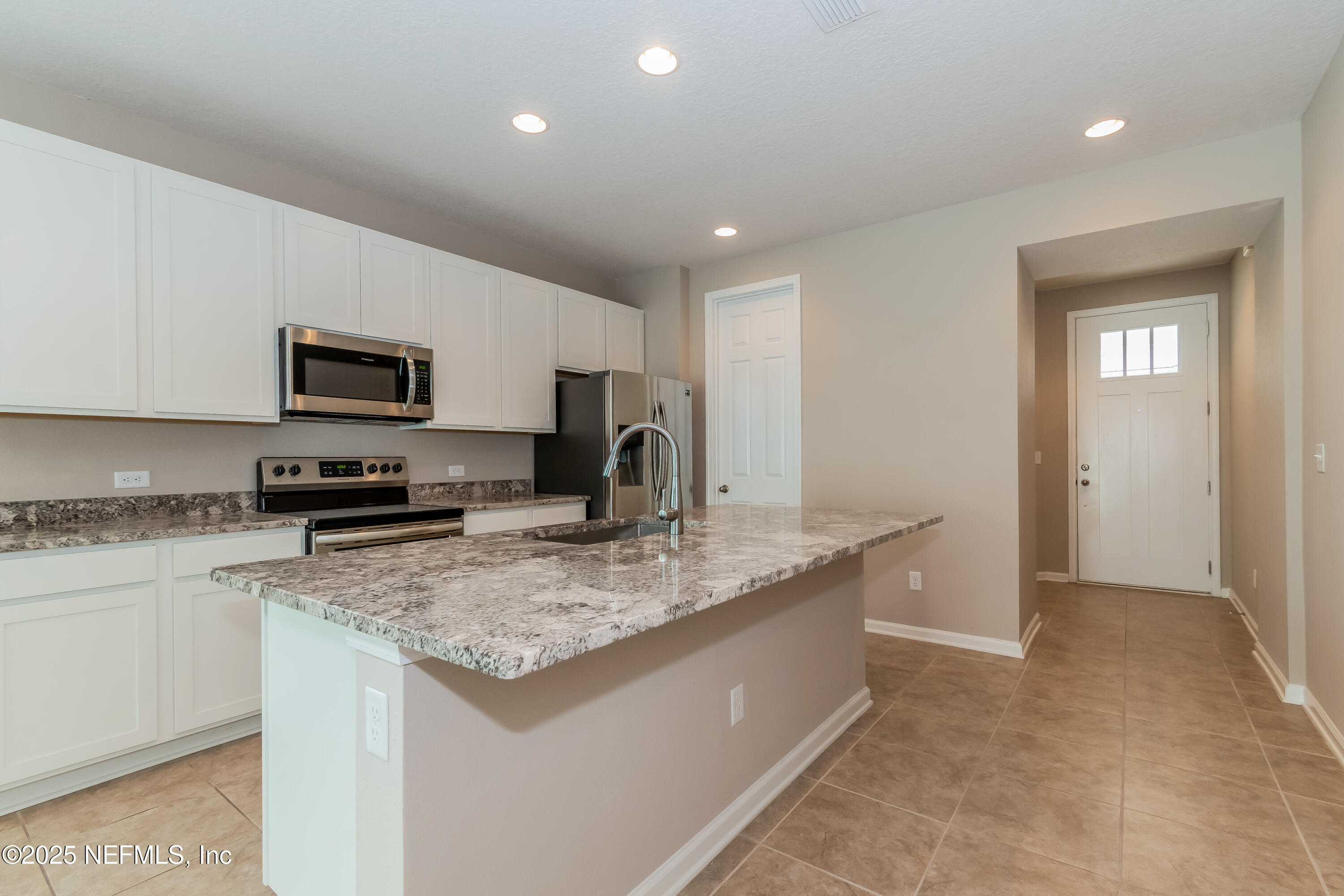 1087 PERSIMMON Drive